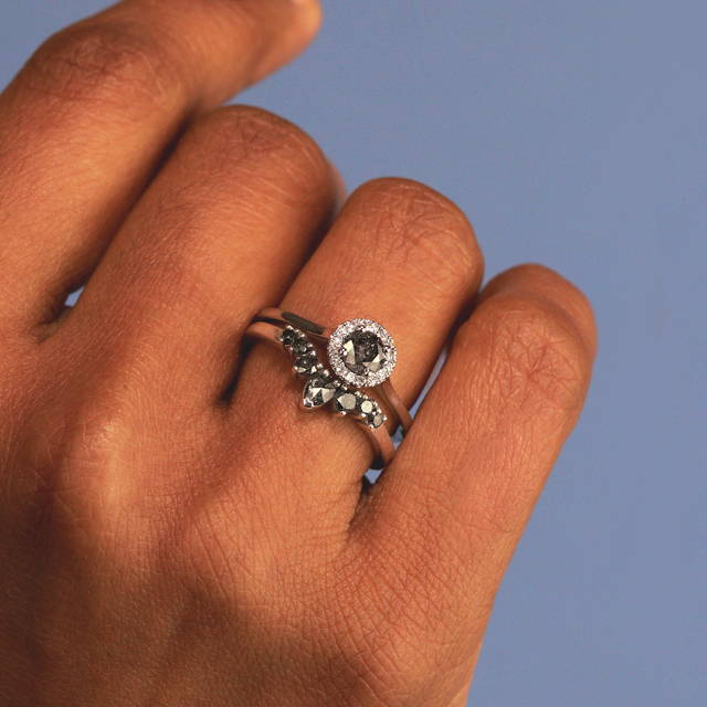 Snap on wedding ring online